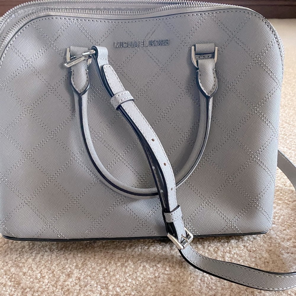 Michael Kors quilted detailed every day bag!!